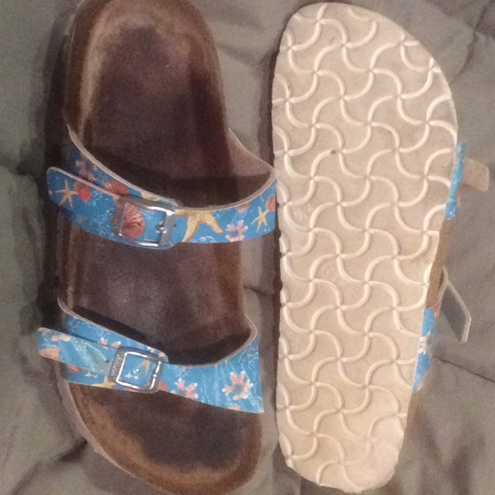 Birkenstock  size 8 (38) blue shell motif